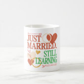 Just Married, Still Learning – Valentine's Day Kaffeetasse (Mittel)