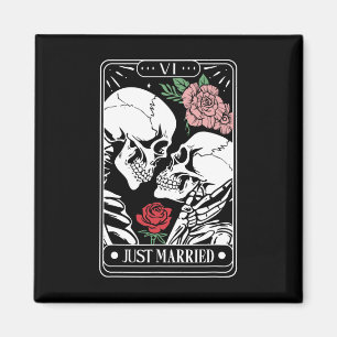 Just Married Tarot Card Halloween Skeleton Couple Magnet