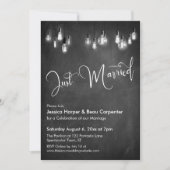 Just Married Typography Edison Lights Chalkboard Einladung (Vorderseite)