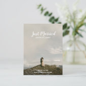 Just Married Wedding Announcement Modernes Elegant Postkarte (Stehend Vorderseite)