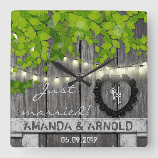 Just Married Wedding Announcement Wall Clock Quadratische Wanduhr (Vorderseite)