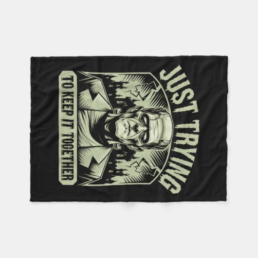 Just Trying To Keep It Together Shirt Halloween Fr Fleecedecke (Vorderseite (Horizontal))