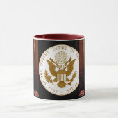 Justice Clarence Thomas Tasse (Zentrum)