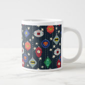 Justice League Holiday Bauble Pattern Jumbo-Tasse (Rechts)