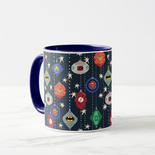 Justice League Holiday Bauble Pattern Tasse (Vorderseite Links)