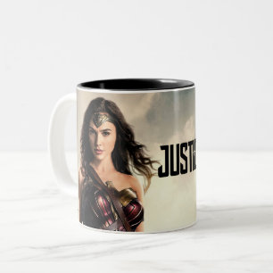 Justice League   Wonder Woman auf dem Schlachtfeld Zweifarbige Tasse