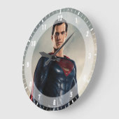 Justizbehörde| Supermann auf Schlachtfeld Große Wanduhr (Winkel)