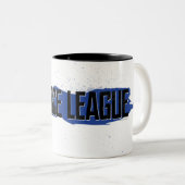 Justizielle Liga | Blue Stroke Justice League Logo Zweifarbige Tasse (VorderseiteRechts)