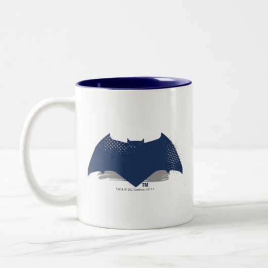 Justizielle Liga | Brush & Halftone Batman Symbol Zweifarbige Tasse (Links)