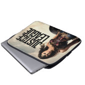 Justizielle Liga | Wonder Woman auf dem Schlachtfe Laptopschutzhülle (Vorne Knopf)