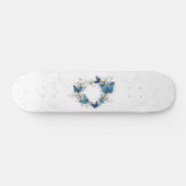 Juwelenherz mit Schmetterlingen Morpho Skateboard (Horizontal)