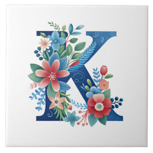 'K' blaues Monogramm, aufwendiges florales Design, Fliese