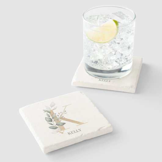 K Monogram Floral Steinuntersetzer (Seitenansicht)