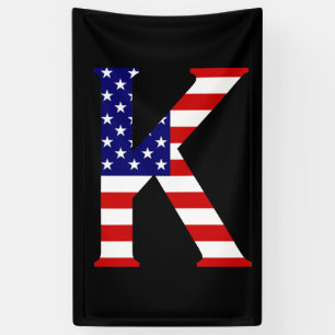 K Monogram überlagert auf der Flagge der USA (v) b Banner
