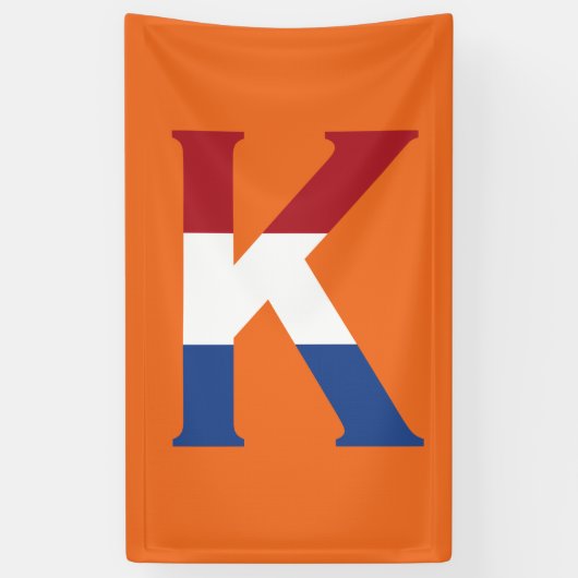 K Monogram überlagert sich auf der NLD-Flagge auf Banner (Vertikal)