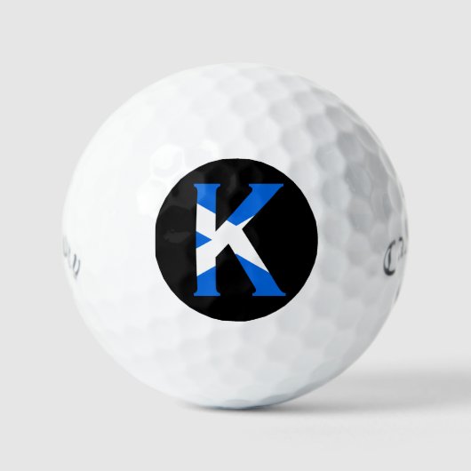 K Monogram überlagert sich auf der schottischen Fl Golfball (Vorderseite)