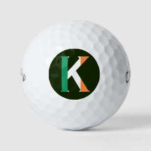 K Monogram überlagert sich auf irischer Flagge cwb Golfball