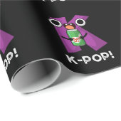 K-Pop Funny Music Soda Pop Pun Dark BG Geschenkpapier (Rolleneckpunkt)