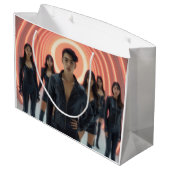K-POP GROßE GESCHENKTÜTE (Rückseite Schrägansicht)