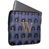Kabelloser Navy- und Gold-Monogram-Laptop-Sieb Laptopschutzhülle (Vorne Rechts)