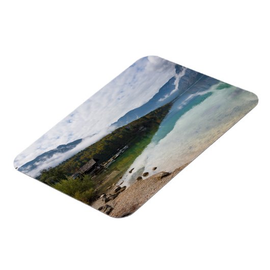 Kabine am Bohinj-See in Slowenien Magnet (Linke Seite)