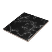 Kachel mit schwarzer Marmorwirkung (Seite)