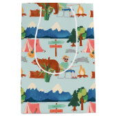 Kachelmuster aus coolem Camping Party Mittlere Geschenktüte (Vorderseite)