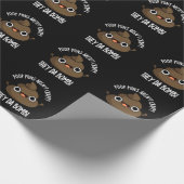 Kack Puns da Bomb Funny Poo Pun Dark BG Geschenkpapier (Ecke)
