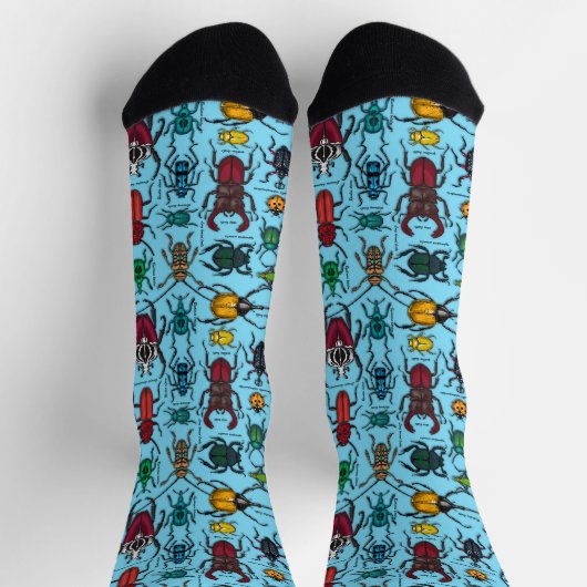 Käfer auf blau socken (Oben)