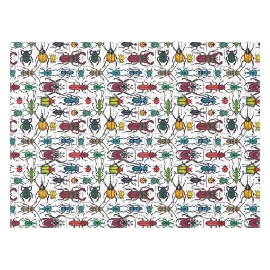 Käfer auf weiß tischdecke (Vorderseite (Horizontal))