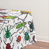 Käfer auf weiß tischdecke (Beispiel)