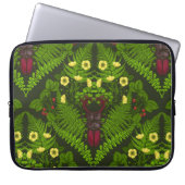 Käfer und Farne, grüne Blätter Laptopschutzhülle (Vorderseite)