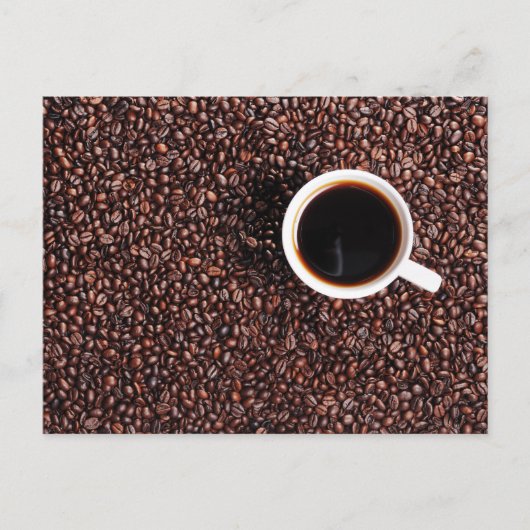 Kaffebohnen mit Kaffeetasse Postkarte (Vorderseite)