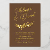 Kaffee Brown Berry Branch-Namen in Skript-Hochzeit Folieneinladung (Vorderseite)