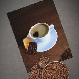 Kaffee-Cup mit herzenförmigen Schaumstoffen Postkarte