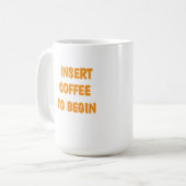 Kaffee einlegen, um die Tasse zu beginnen (Vorderseite Links)