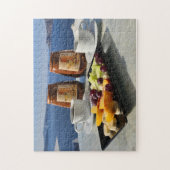 Kaffee, Frühstück und ein Puzzle mit Aussicht (Vertikal)