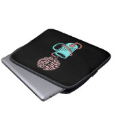 Kaffee für das Gehirn. Lustige Kaffeeillustration Laptopschutzhülle (Vorne Knopf)