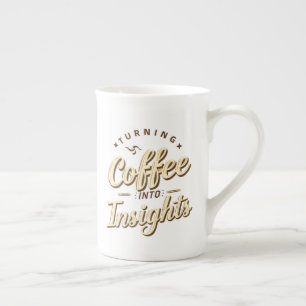 Kaffee in Einblicke verwandeln Daten Humor Porzellantasse