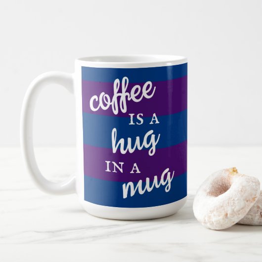 Kaffee ist ein Schluck in einer Tasse Strickte Tas (Mit Donut)