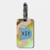 Kaffee ist eine Notwendigkeit Gepäckanhänger (Rückseite vertikal)