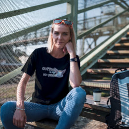 Kaffee ist mein Co-Pilot T-Shirt