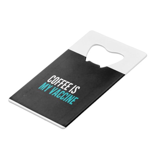 Kaffee ist mein Impfstoff Geldbeutel Flaschenöffner (Rückseite Schrägansicht)