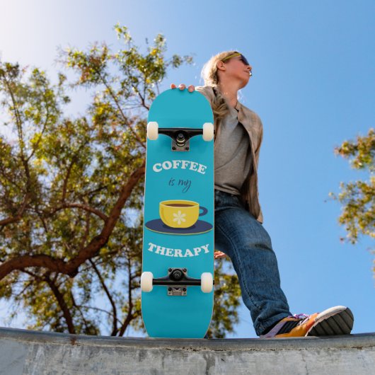 Kaffee ist mein therapeutisches Skateboard (Außenbereich 1)