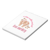 Kaffee lässt mich weniger mörderisch und lustig er notizblock (Rotiert)