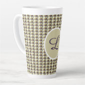 Kaffee-Latte-Tasse mit personalisiertem Monogramm Milchtasse (Linke Ecke)