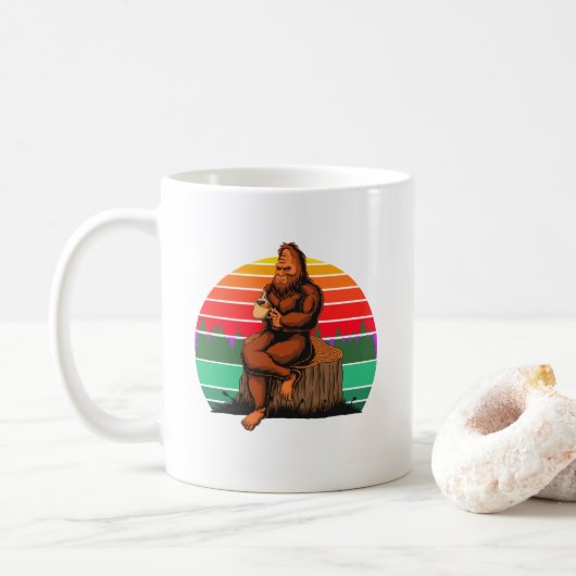 Kaffee mit Bigfoot Sasquatch Lustiges Geschenk Kaffeetasse (Mit Donut)