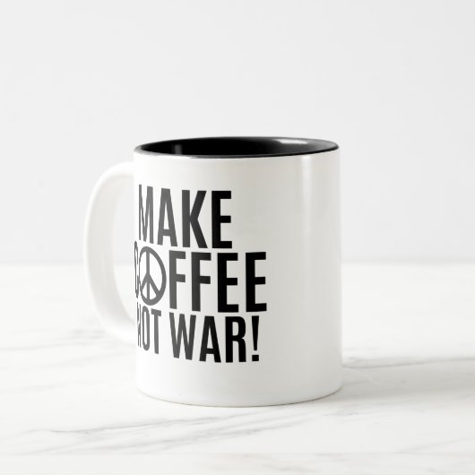 Kaffee nicht Krieg machen Zweifarbige Tasse (Vorderseite Links)