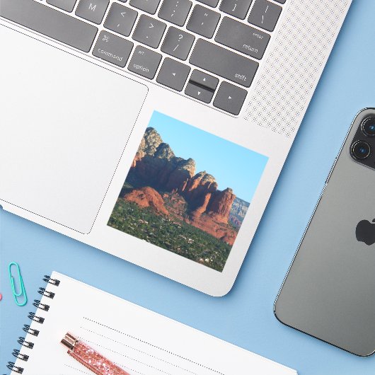 Kaffee Pot Rock I in Sedona Aufkleber (Laptop mit iPhone)