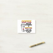 Kaffee rückwärts geschrieben post-it klebezettel (Auf Schreibtisch)